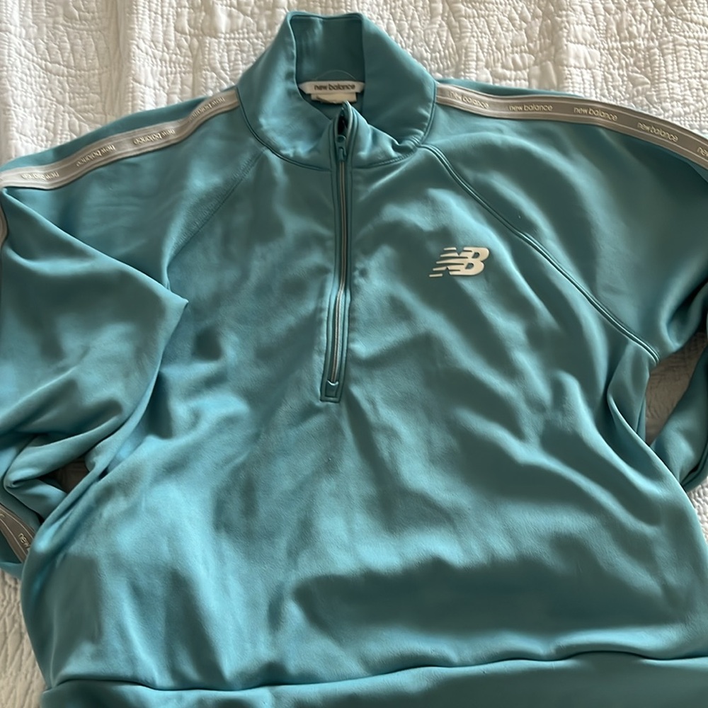 New balance sweatshirt